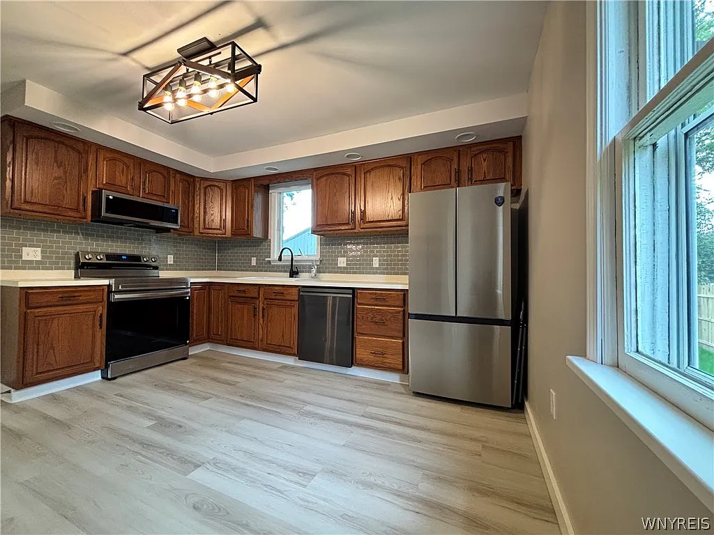 2 bed, 1.0 bath, 1148 sqft, $3,000 — Photo 4