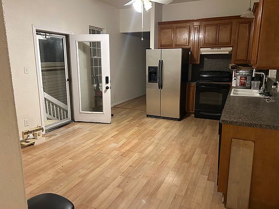 5th image of 1613 Avenue N 1/2