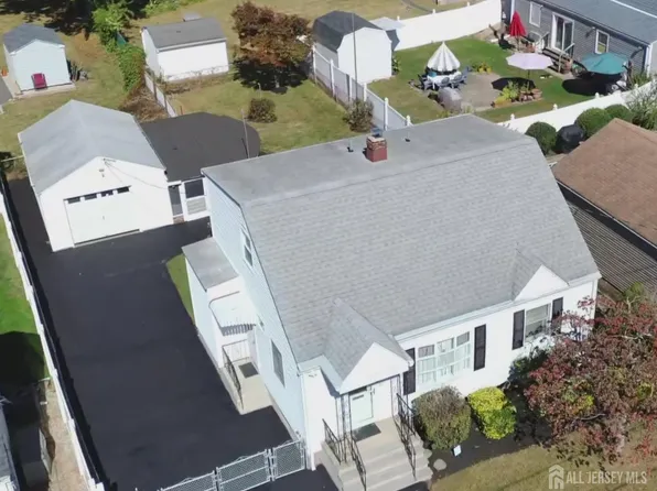 65 Duley Ave, Edison, NJ 08817