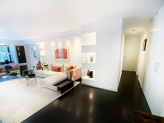 Sold by Douglas Elliman | media 26