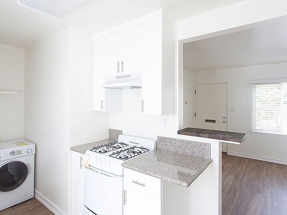 4th image of 1867 Morena Blvd #0