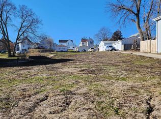787 Caledonia Pl, Dubuque, IA 52001