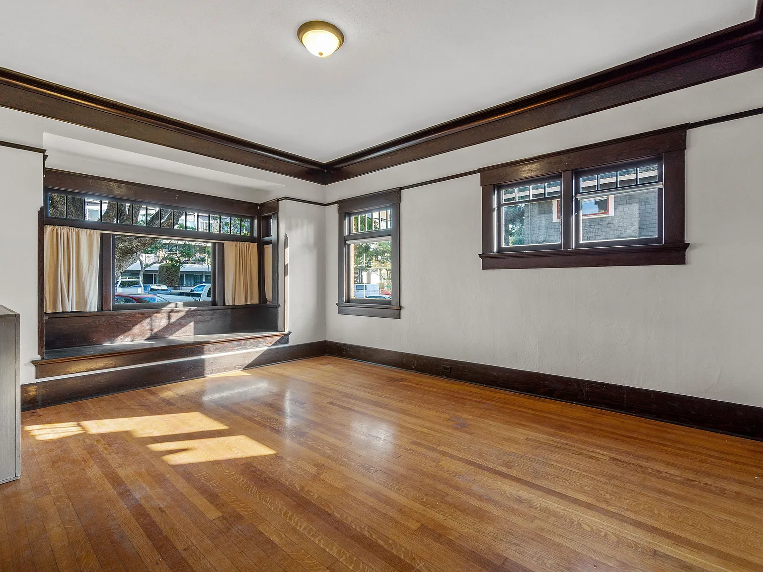 Studio, 2174 sqft, $1,100 — Photo 2