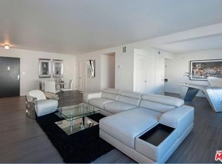 137 S Maple Dr #404, Beverly Hills, CA 90212
