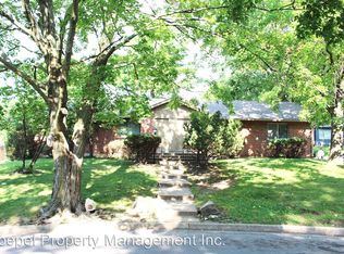 8020 Charlotte St, Kansas City, MO 64131