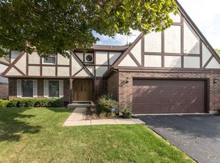 3008 Edgemont Ln, Park Ridge, IL 60068