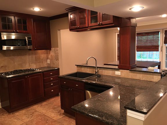 3rd image of 7825 Aberdeen St