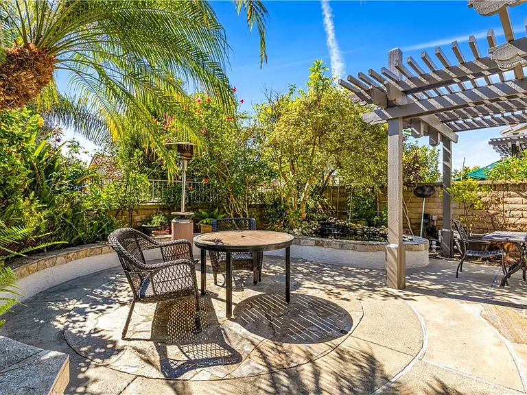 24242 Juanita Dr — Photo 27