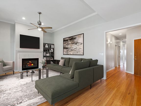 2nd image of 1311 W Pratt Blvd #3