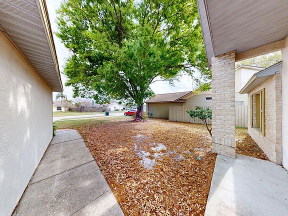 3rd image of 11526 Wingham Ct
