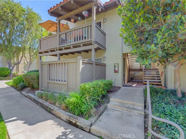 1345 Cabrillo Park Dr APT N01, Santa Ana, CA 92701