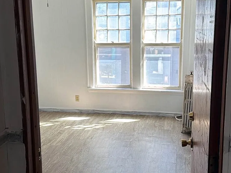 438 N Frances St #5 — Photo 5