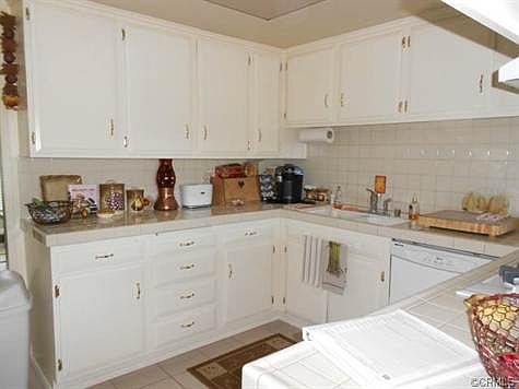 5th image of 8893 Orange St
