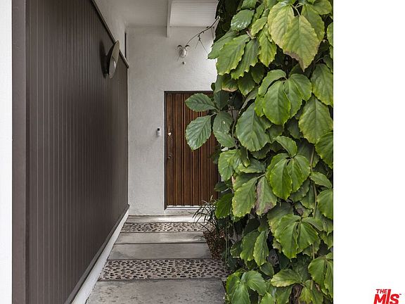 3rd image of 3582 Verdugo Vista Ter
