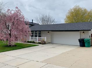 1359 E Carrie Dr, Fruit Heights, UT 84037
