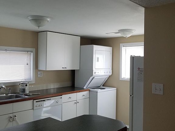3rd image of 1316 Sanford Ave