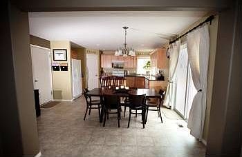 5th image of 9907 Buckinham Blvd