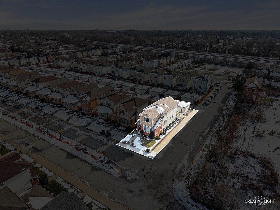 1st image of 65 E 89th Pl