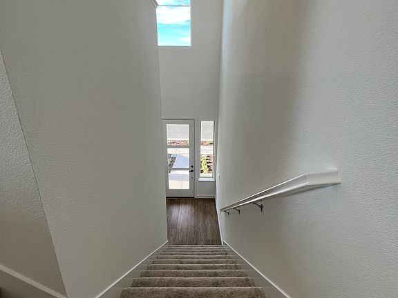 5th image of 2402 Shore Vista Dr