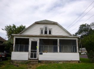 233 Herget St, Pekin, IL