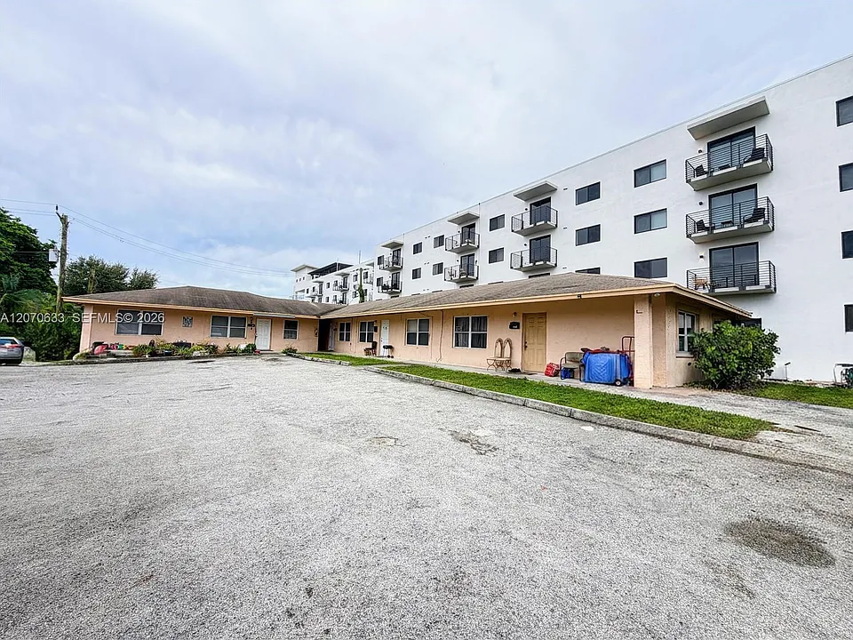 2224 Pierce St #26