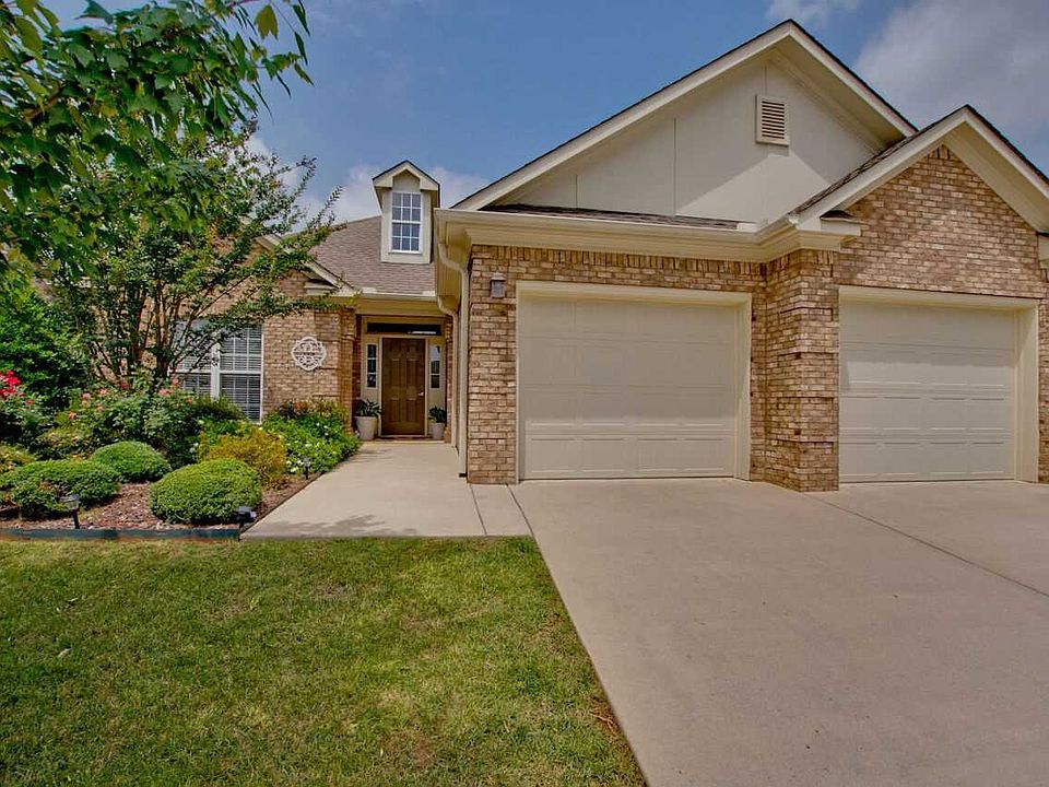 1st image of 3008 Hampstead Dr SE