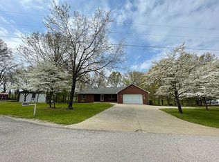 29 Miles Ln, Brandenburg, KY 40108