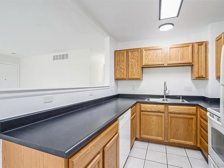 3238 W Girard Ave #C — Photo 6