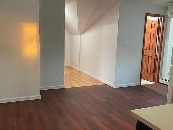 3rd image of 6131 161st St Floor 3