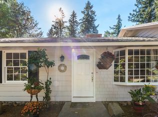 6182 SW Dawn St, Lake Oswego, OR 97035