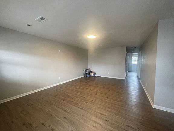2nd image of 719 Marvin Ave
