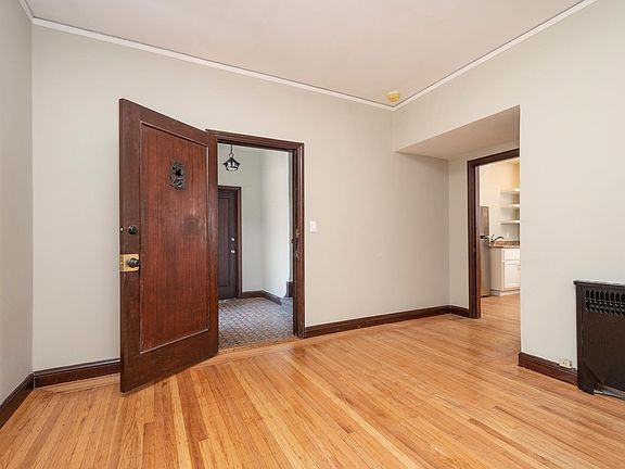 3rd image of 1045 El Camino Real APT 2