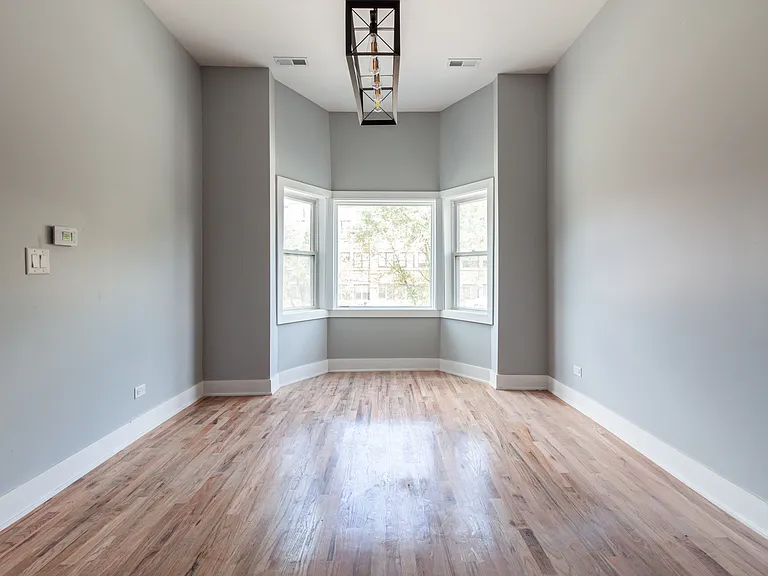 1742 N California Ave #2R — Photo 15