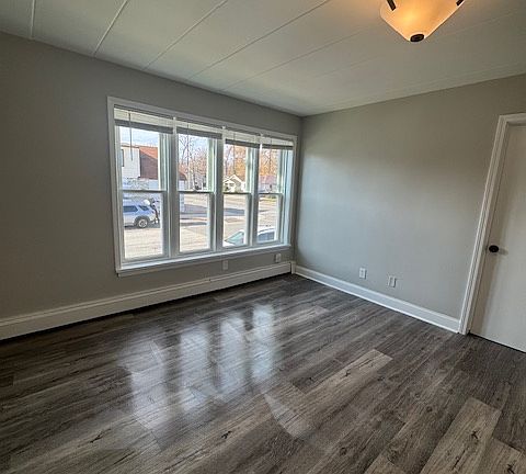 4th image of 1104 169th St #1