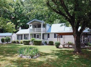 506 Pine Mountain Rd, Pigeon Forge, TN 37863