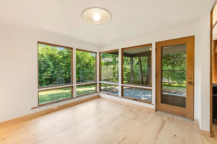 9200 N Tennyson Dr — Photo 3