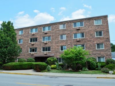 477 Graceland Ave APT 3C, Des Plaines, IL, 60016