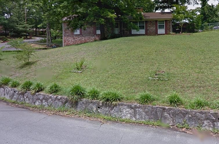 1st image of 3505 Woodland Dr NW