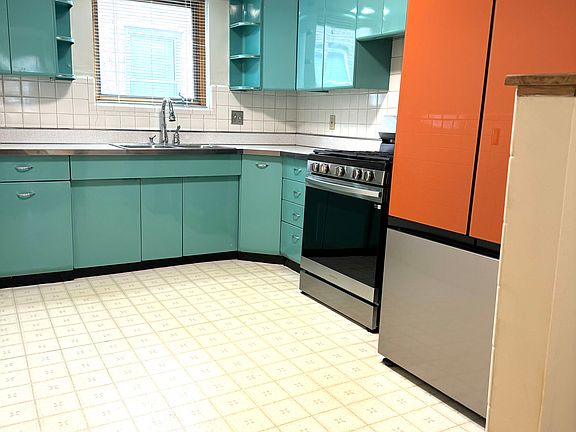 1st Floor Kitchen