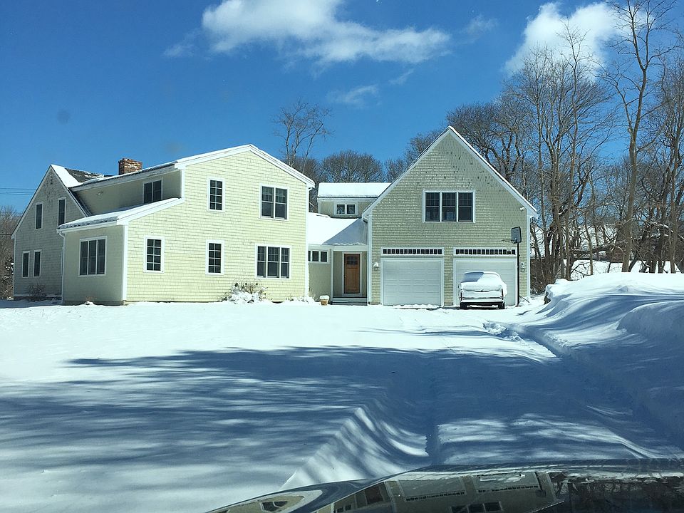 2nd image of 200 Windsor Dr