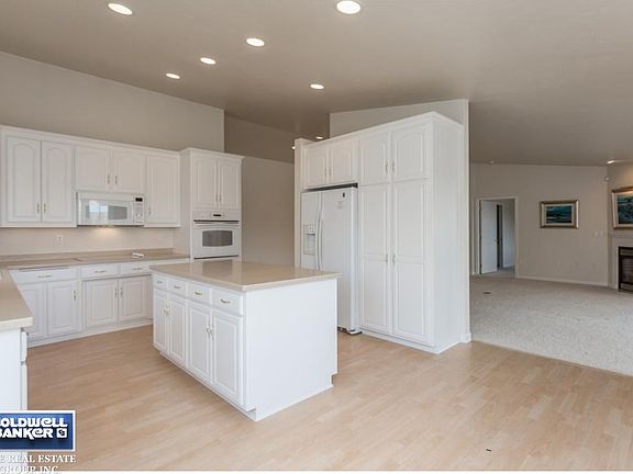 3rd image of 1570 River Pines Dr