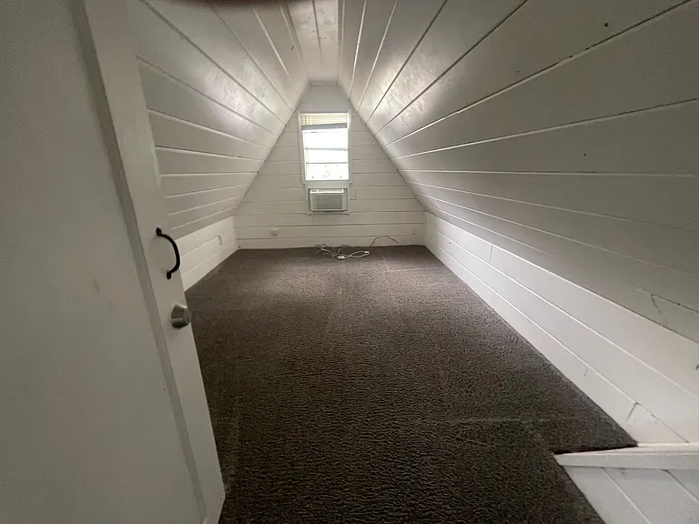 710 Normal Ave — Photo 8