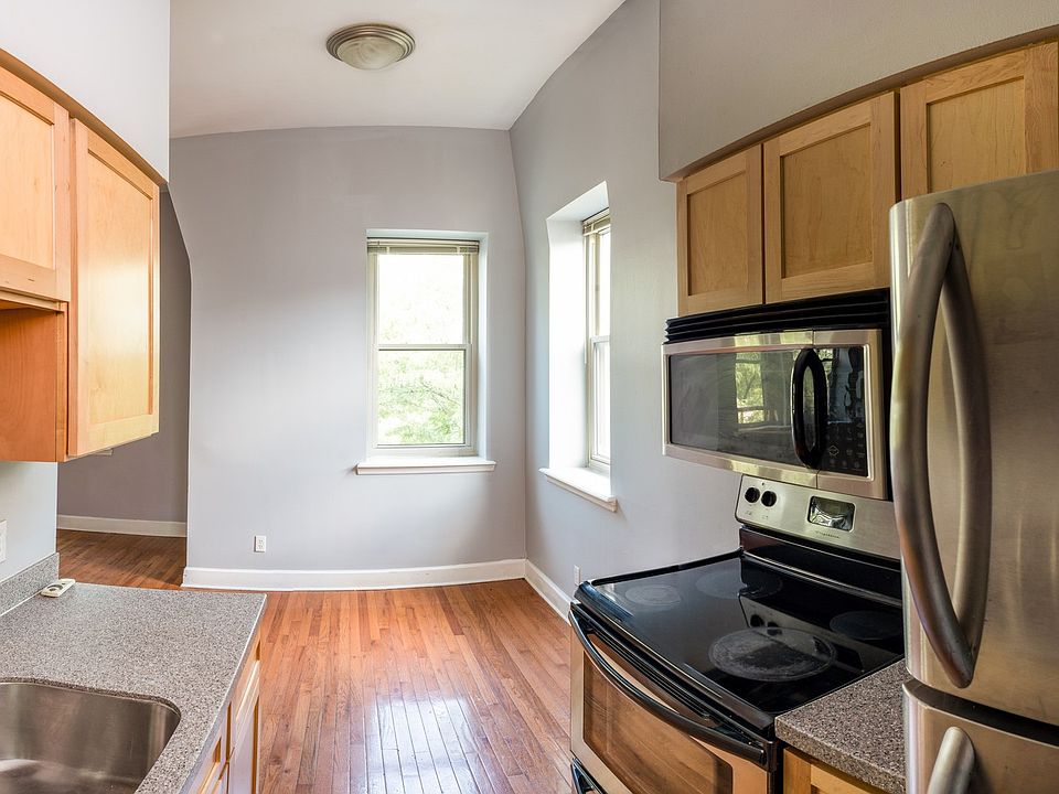 2154 SINTON 2154 Sinton Ave Cincinnati, OH Zillow Apartments for