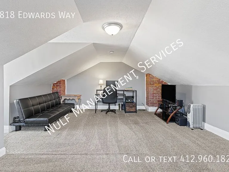 2818 Edwards Way — Photo 11