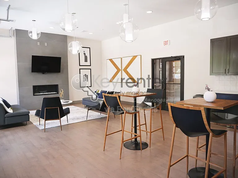 782 Riverfront Pkwy #321 — Photo 4