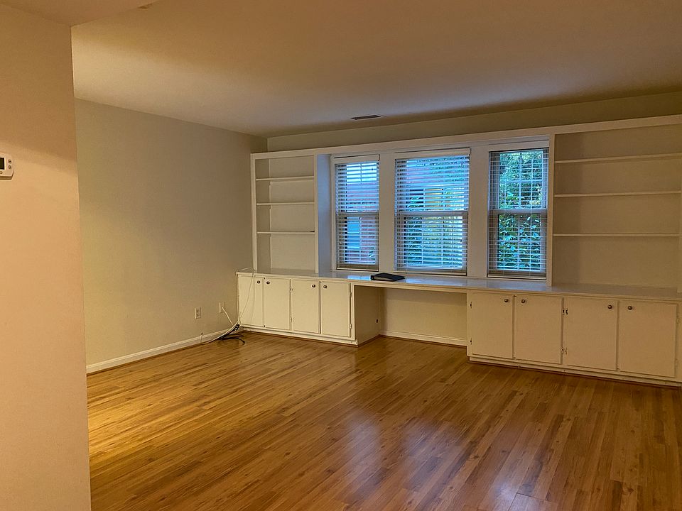 Built in cabinets and shelves