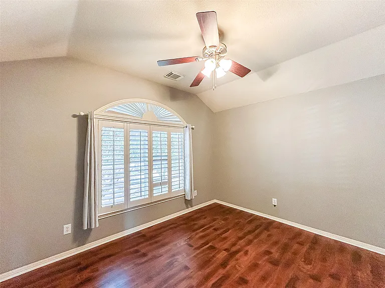 1745 Dapplegrey Ln — Photo 25