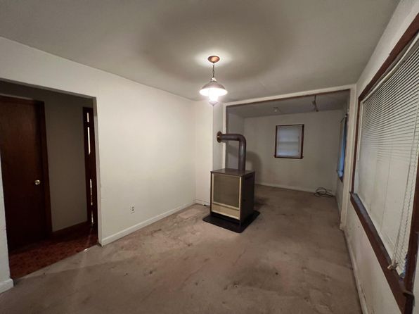 (undisclosed Address)