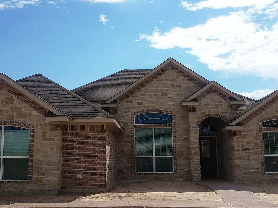 1st image of 1000 Queen Elizabeth Dr