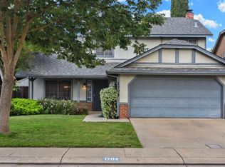 1704 Walnut Blossom Way, Modesto, CA 95355